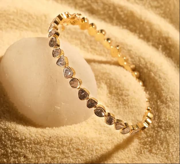 Gold ring from Dwarkas Jewellery